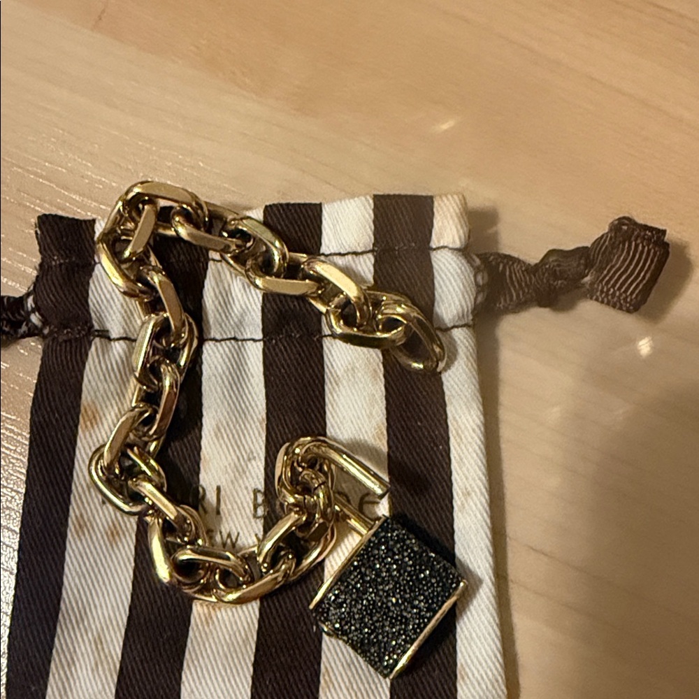 Henri Bendel padlock bracelet - Picture 4 of 4